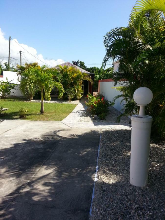 Villa Iguanina120M2-Wifi-300M Plage-4 Pers Le Gosier  Exterior photo